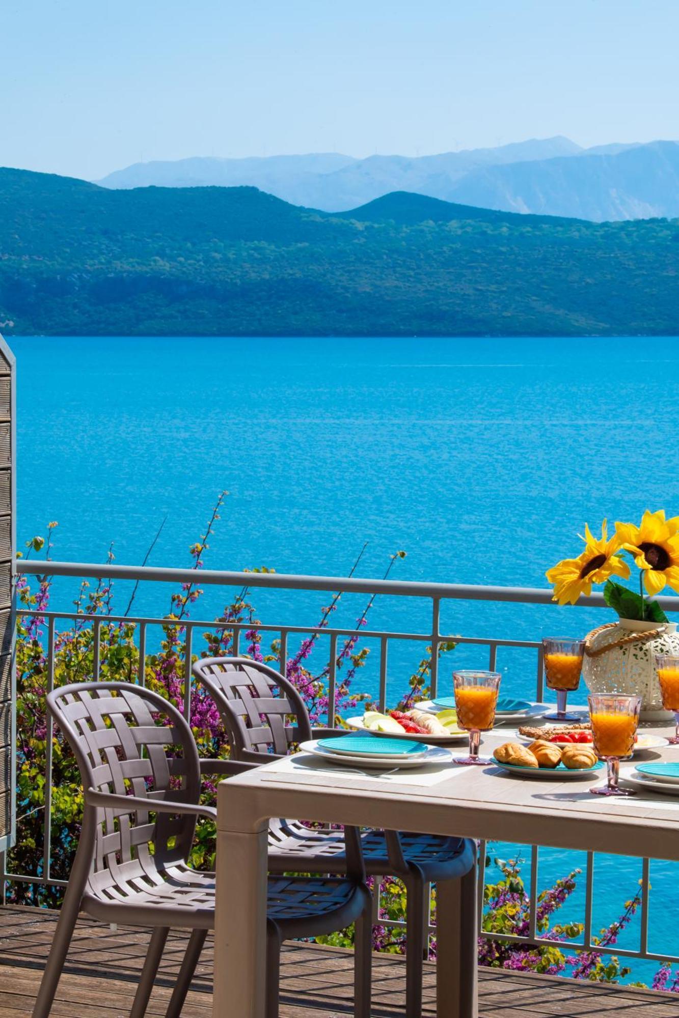 Meteora Suites Nikiana Esterno foto